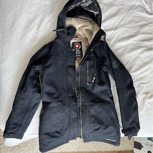 868 Ski jacket, insulated end and fur lined black